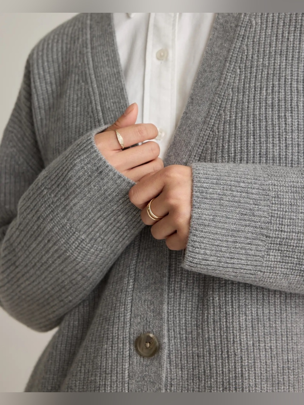 Quince Mongolian Cashmere Oversized Boyfriend Cardigan Sweater - Picture 9 of 14